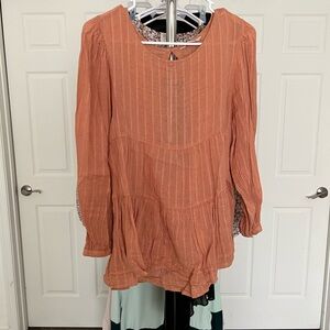 Xs AE blouse